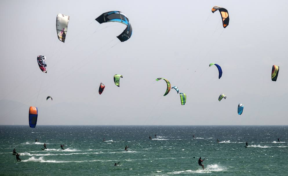 Kitesurfers da record: la pi grande manifestazione di sempre, in Spagna (Afp)